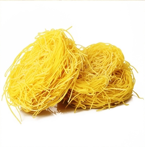 Makaron typu spagetti